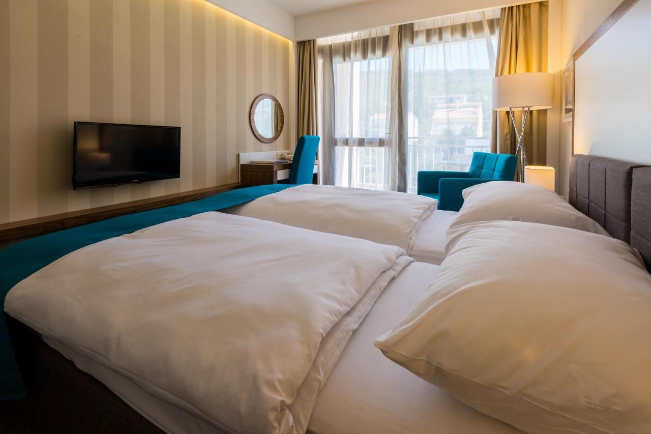 Hotel Katarina Selce Luaran gambar